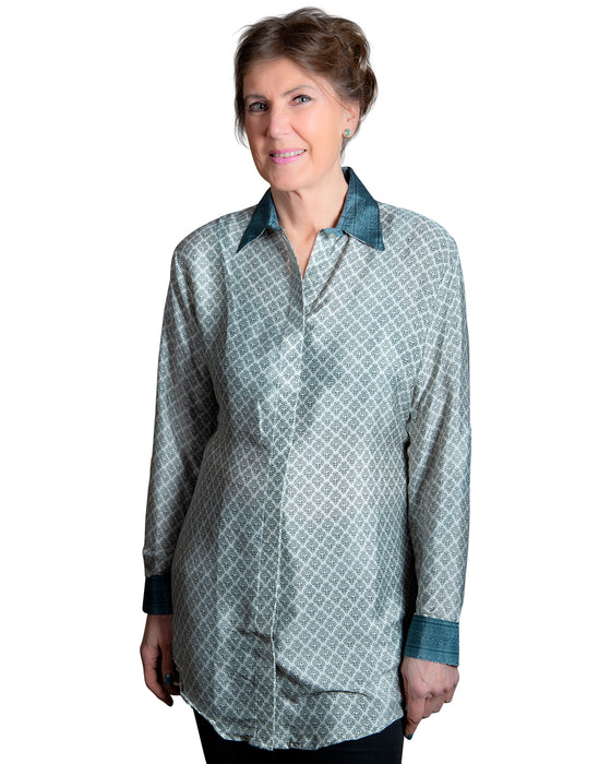 [[Lakshmi : Polysilk shirt with belt///Lakshmi : Chemise avec ceinture en polyester et soie]]