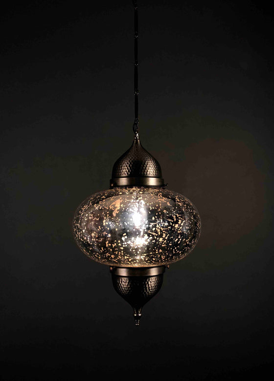 [[Oriental globe : hand blown glass pendant light///Globe oriental : pendentif lumineux en verre soufflé à la main]]