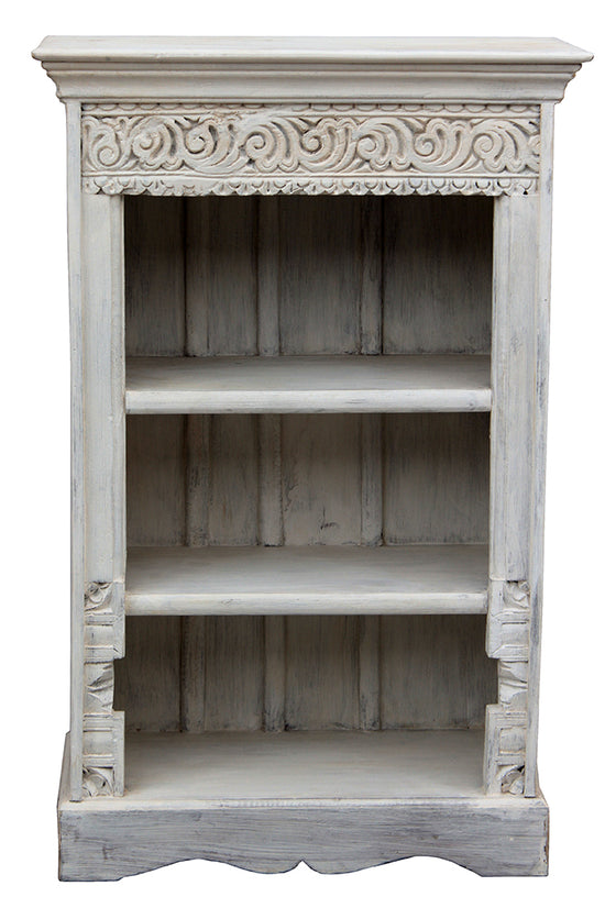 [[Small whitewashed bookshelf///Petite étagère blanchie à la chaux]]