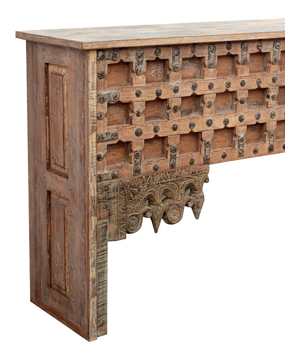 [[Vintage console table with an old Indian door facade///Vieille table console avec une vieille façade de porte indienne]]