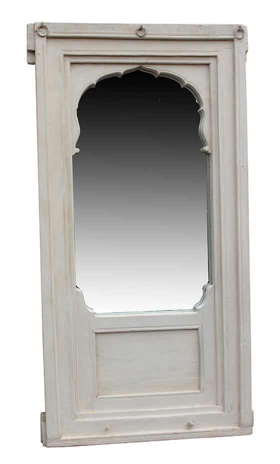 [[Whitewashed old teak window with a mirror///Fenêtre en vieux teck blanchi à la chaux avec un miroir]]