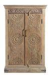 [[Vintage cabinet with a floral hand carved facade///Armoire vintage avec une façade florale sculptée à la main]]