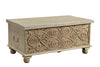 [[Natural beige vintage chest with a carved facade///Coffre vintage beige naturel avec une façade sculptée]]