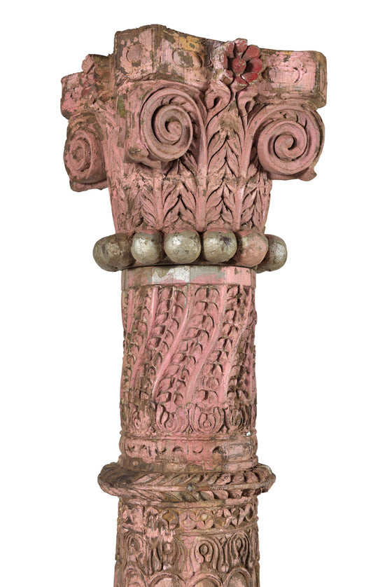 [[Pastel rose old teak wood pillar///Pilier en bois de teck ancien rose pastel]]