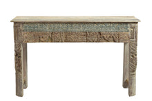  [[Side table with old teak wood carvings///Table d'appoint en ancien bois de teck avec des sculptures]]
