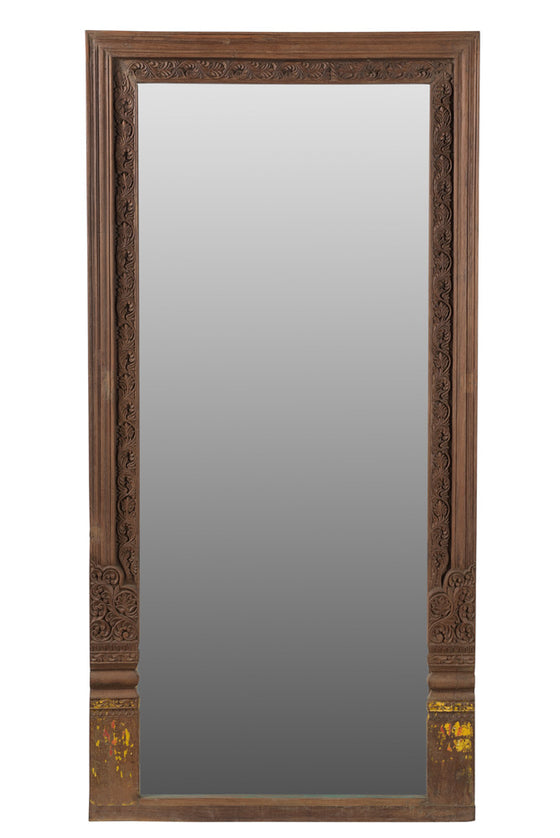 [[Old teak door frame with a mirror///Cadre de porte en ancien bois de teck avec un miroir]]