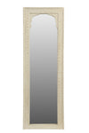 [[Whitewashed old teak wood window frame with a mirror///Cadre de fenêtre en vieux bois de teck blanchi à la chaux avec un miroir]]