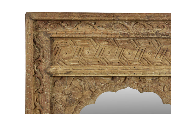 [[Wooden mirror frame///Cadre de miroir en bois]]