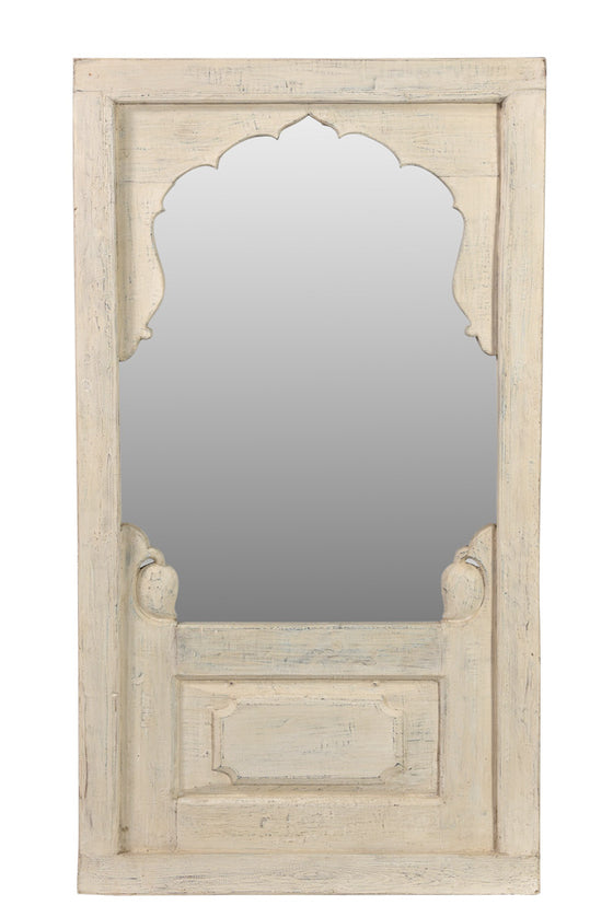[[Whitewashed old teak wood window frame with a mirror///Cadre de fenêtre en vieux bois de teck blanchi à la chaux avec un miroir]]