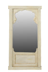 [[Whitewashed old window with a mirror///Ancienne fenêtre blanchie à la chaux avec un miroir]]