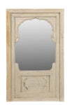 [[Whitewashed old window with a mirror///Ancienne fenêtre blanchie à la chaux avec un miroir]]