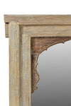 [[Pastel beige old window with a mirror///Ancienne fenêtre beige pastel avec un miroir]]