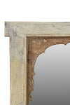 [[Pastel beige old window with a mirror///Ancienne fenêtre beige pastel avec un miroir]]