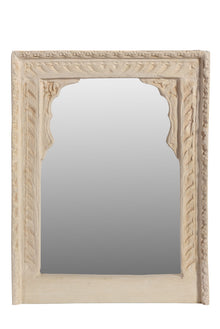  [[Whitewashed wooden mirror frame///Cadre de miroir en bois blanchi à la chaux]]