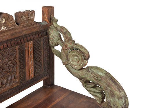 [[Vintage sofa bench with old carvings/// Banc-Sofa vintage avec de vieilles sculptures]]