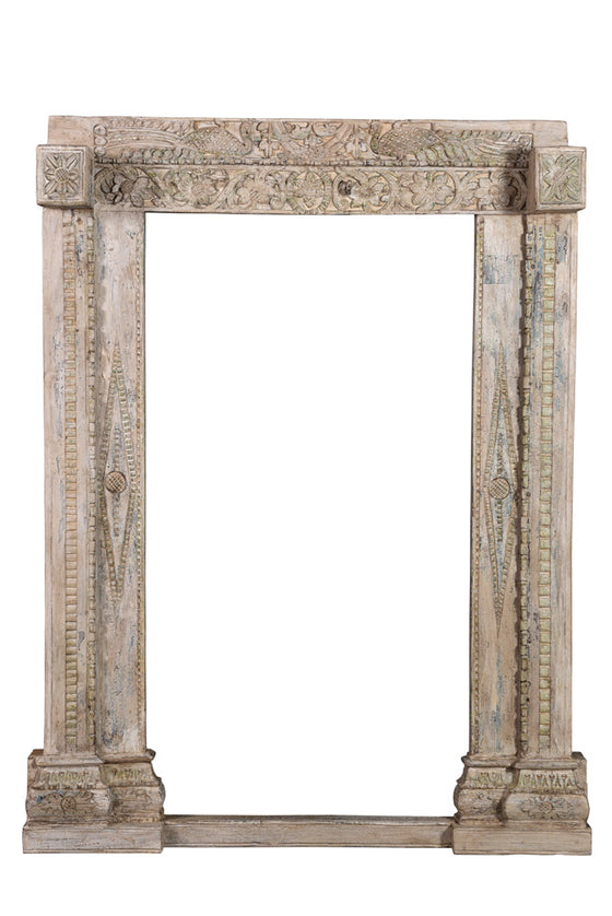 [[Old teak door frame with a mirror///Cadre de porte en ancien bois de teck avec un miroir]]