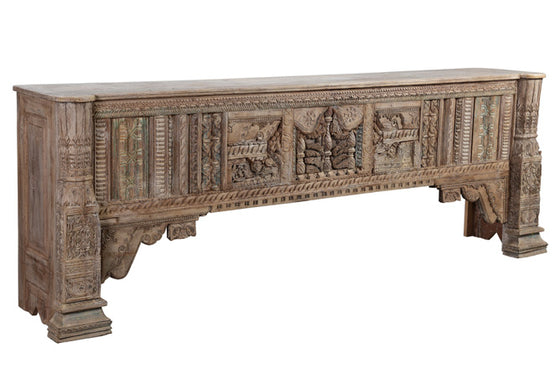 [[Oversize console table with old carvings///Table console surdimensionnée avec de vieilles sculptures]]