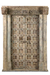 [[Old Rajasthani teak wood door///Ancienne porte en bois de teck Rajasthani]]