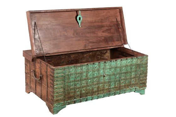 [[Vintage green old Indian teak wood chest//Coffre vert en ancien bois de teck indien]]