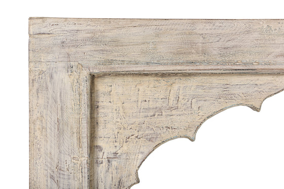 [[Pastel beige old window frame with a mirror///Ancien cadre de fenêtre beige pastel avec un miroir]]