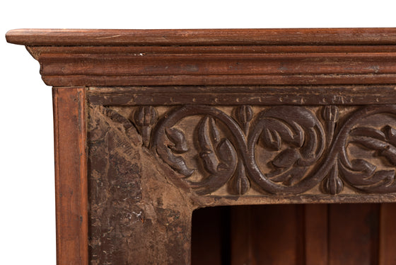 [[Old teak wood TV-unit with a hand carved facade///Meuble TV en ancien bois de teck avec une façade sculptée à la main]]