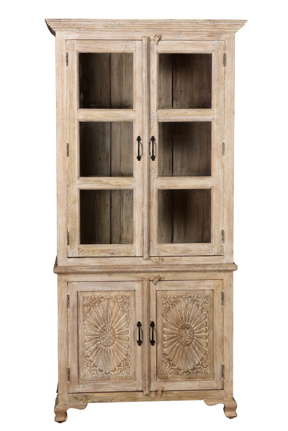 [[Pastel beige display cabinet with hand carved doors///Cabinet vitré beige pastel avec portes sculptées à la main]]