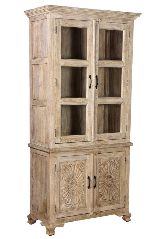 [[Pastel beige display cabinet with hand carved doors///Cabinet vitré beige pastel avec portes sculptées à la main]]