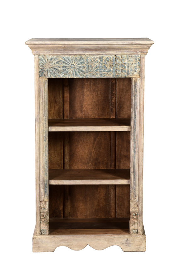 [[Small bookshelf with a hand carved vintage panel///Petite bibliothèque avec un panneau vintage sculpté à la main]]