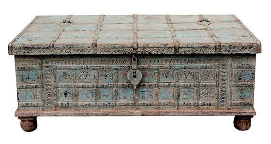 [[Pastel turquoise vintage Pitara chest///Coffre Pitara vintage turquoise pastel]]