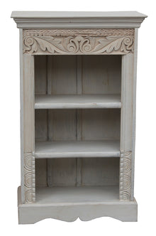  [[Small whitewashed bookshelf///Petite étagère blanchie à la chaux]]