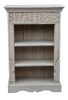  [[Small whitewashed bookshelf///Petite étagère blanchie à la chaux]]