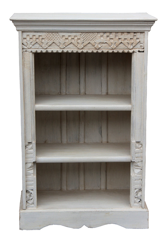 [[Small whitewashed bookshelf///Petite étagère blanchie à la chaux]]