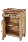 Hand painted bedside table//Table de chevet peinte à la main