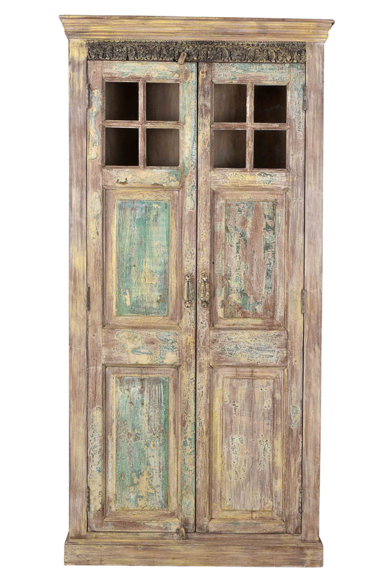 [[Reclaimed wood cabinet with small glass windows///Armoire en bois récupéré avec petites fenêtres vitrées]]