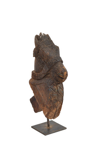 Antique Horse Sculpture on Stand // Sculpture antique de tête de cheval