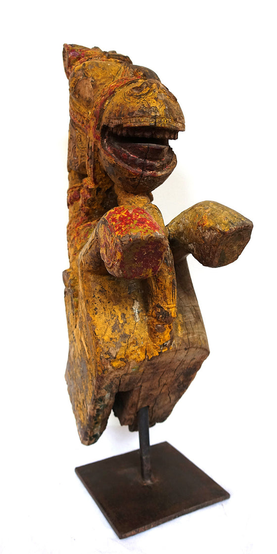 Antique Horse Sculpture on Stand // Sculpture antique de tête de cheval