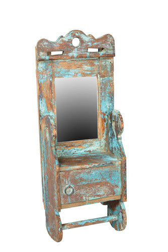[[A Collection of Assorted Mirrors///Miroirs Assortis]]
