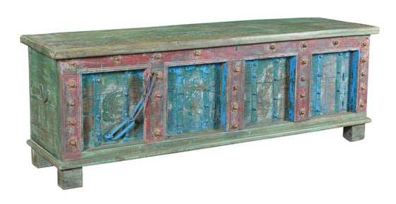 [[Colorful wooden chest///Coffre en bois coloré]]