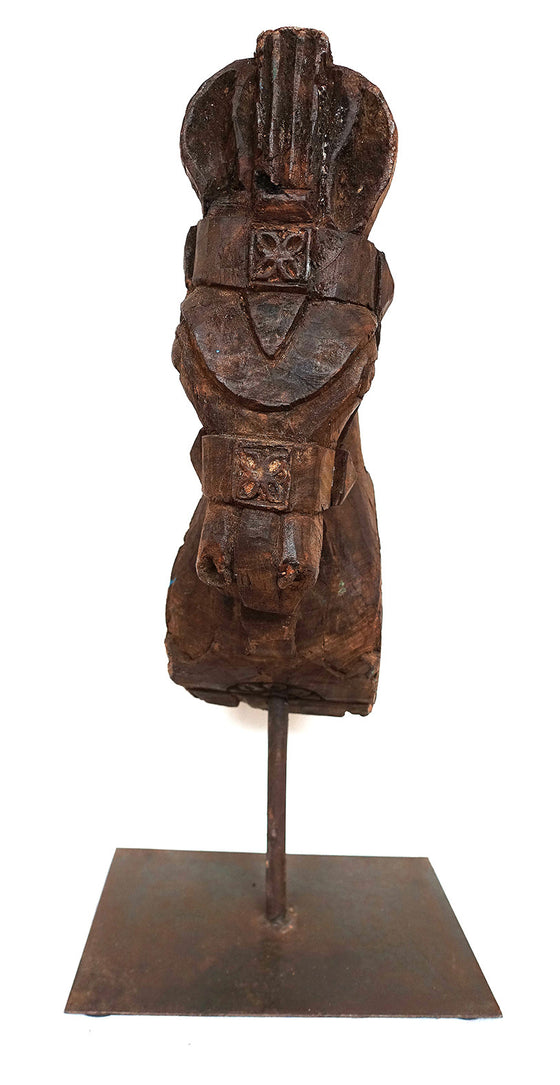 Antique Horse Sculpture on Stand // Sculpture antique de tête de cheval