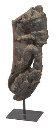 Antique Horse Sculpture on Stand // Sculpture antique de tête de cheval