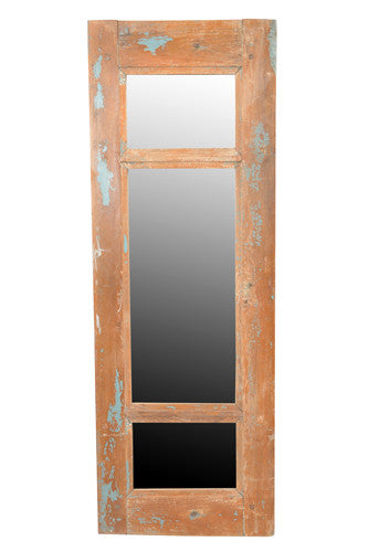 Mirror with Reclaimed Wood Frame//Miroir avec Cadre en Bois Récupéré