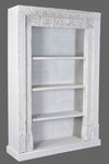Whitewashed bookshelf with an old door frame//Bibliothèque blanchie à la chaux avec un cadre de porte ancien