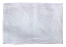  [[Kashmir : Set of 4 table mats///Kashmir : Ensemble de 4 sets de table]]