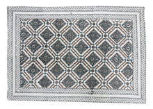  [[Luxor : Set of 4 table mats///Luxor : Ensemble de 4 sets de table]]