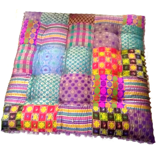 Oriental silk: XXL square floor cushion// Oriental silk: Coussin de sol carré XXL