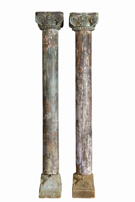 [[Vintage blue old pillars///Vieux piliers bleus vintage]]