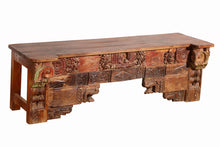  [[Teak wood bench with old carvings///Banc en bois de teck avec des sculptures anciennes]]