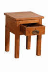 [[Small reclaimed wood side table///Petite table d'appoint en bois récupéré]]