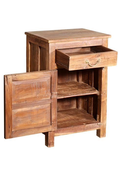 [[Old teak wood cabinet///Cabinet en ancien bois de teck]]