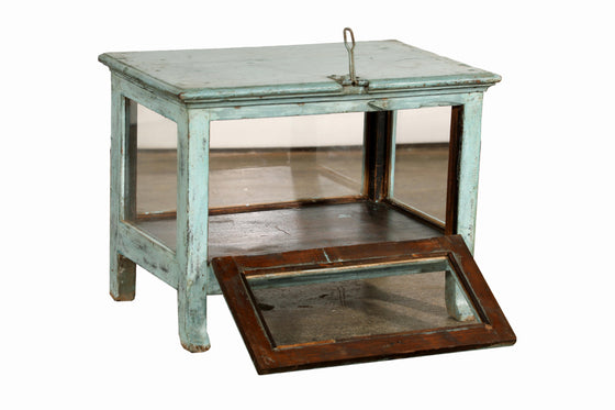 [[Pastel blue old teak wood glass cabinet///Cabinet vitré bleu pastel en ancien bois de teck]]